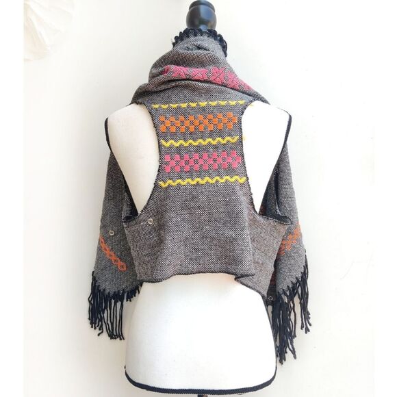 Summer Romero Convertible Fringe Vest/Shawl One Size Gray Black Embroidered - Picture 5 of 12